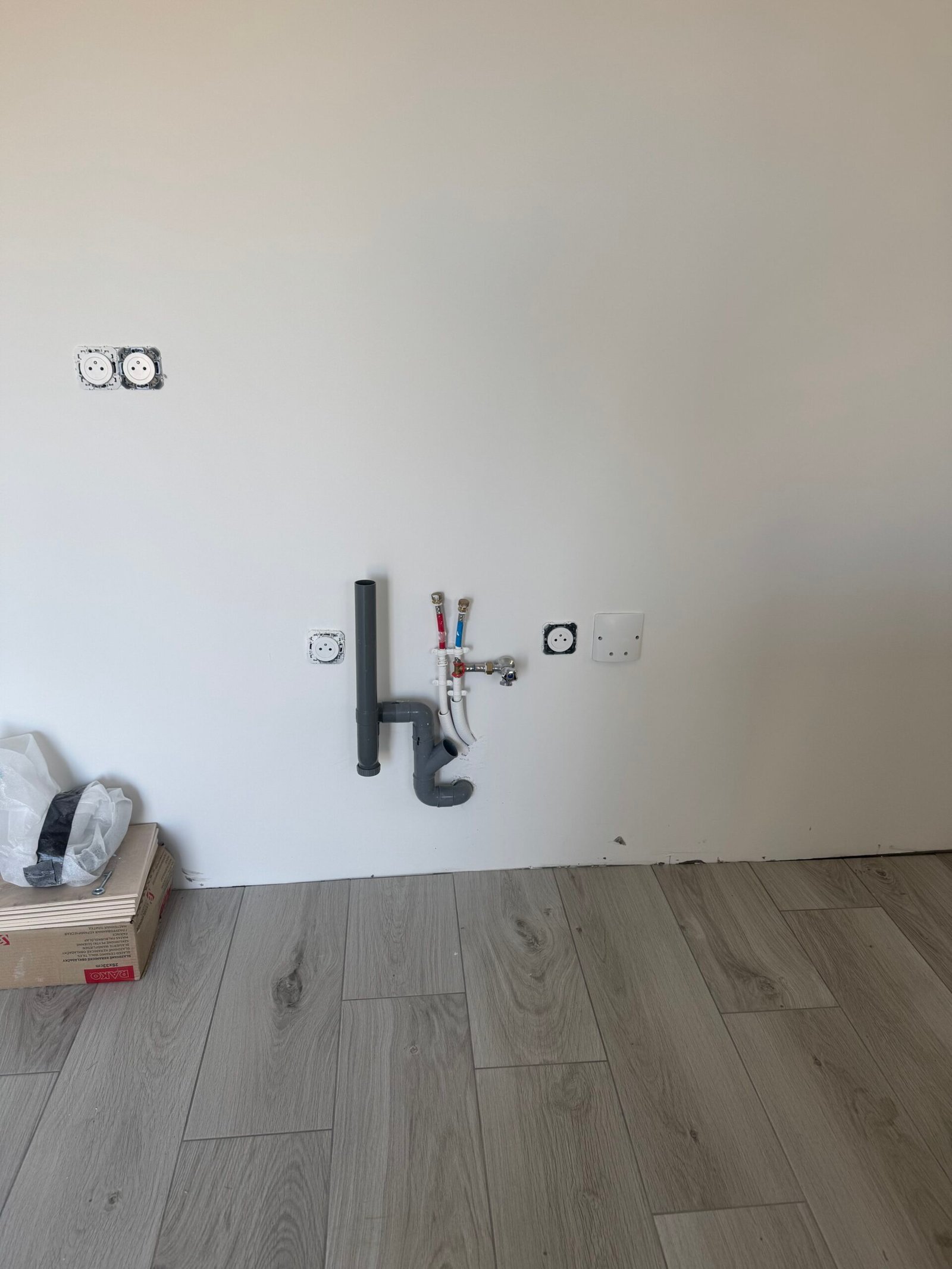 Travaux de plomberie : installation, réparation et entretien des équipements sanitaires et réseaux d’eau