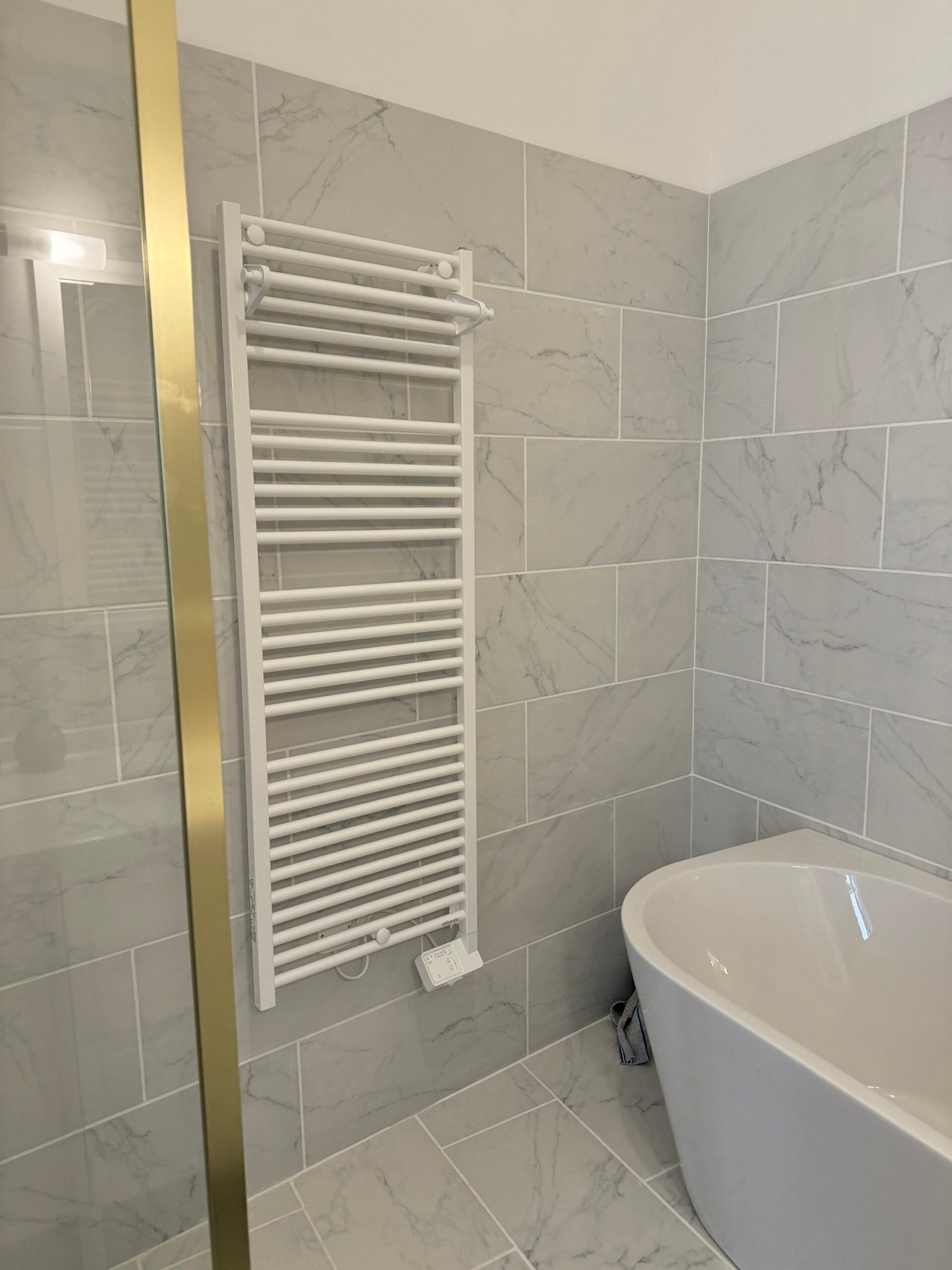 Travaux de plomberie : installation, réparation et entretien des équipements sanitaires et réseaux d’eau